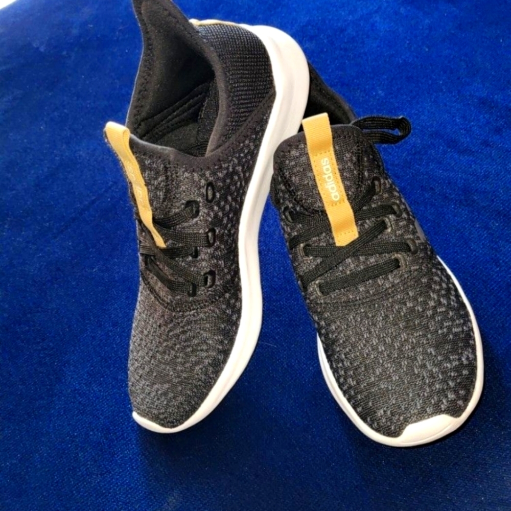 Adidas Walking Shoes (Size 7) - Picture 3 of 3